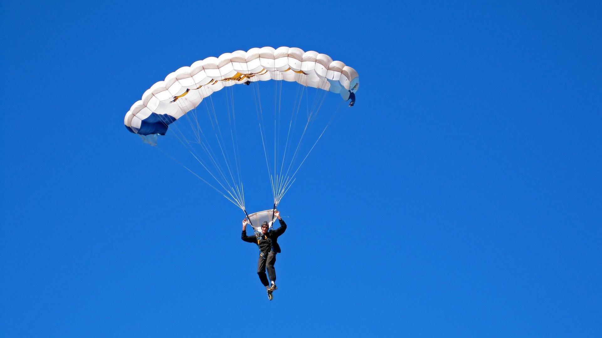 伟大，库里承认特雷·杨让他意识到自己对NBA的真正影响力，特雷杨能超越库里吗